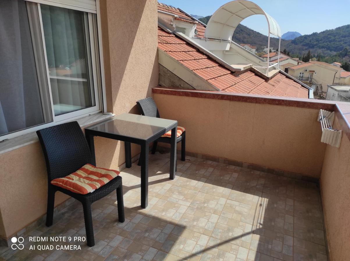 Apartments Anne Petrovac na moru Exterior foto